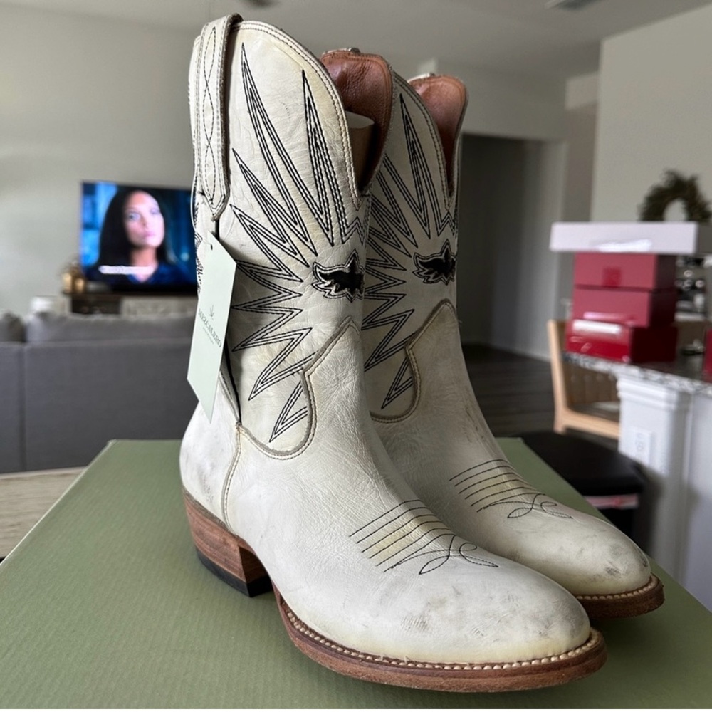 Mezcalero White Leather Cowboy Boots